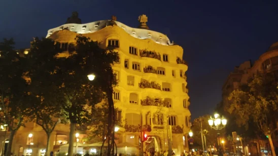 barcelona casa mila gaudi modernism catalan art nouveau nocturne light evening