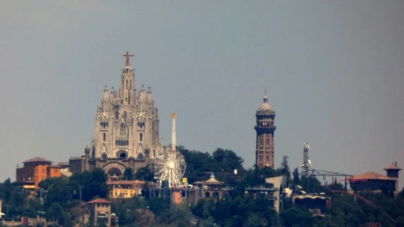 barcelona tibidabo mountain attraction park sacred heart of jesus church