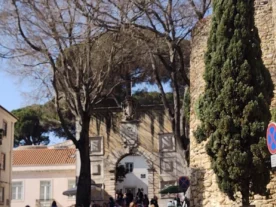 lisbon city natural light castle entrance castelo