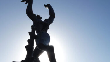 rotterdam verwoesta stad destroyed city statue